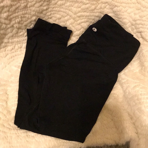 Two pairs of 90 degree black leggings - Picture 2 of 3